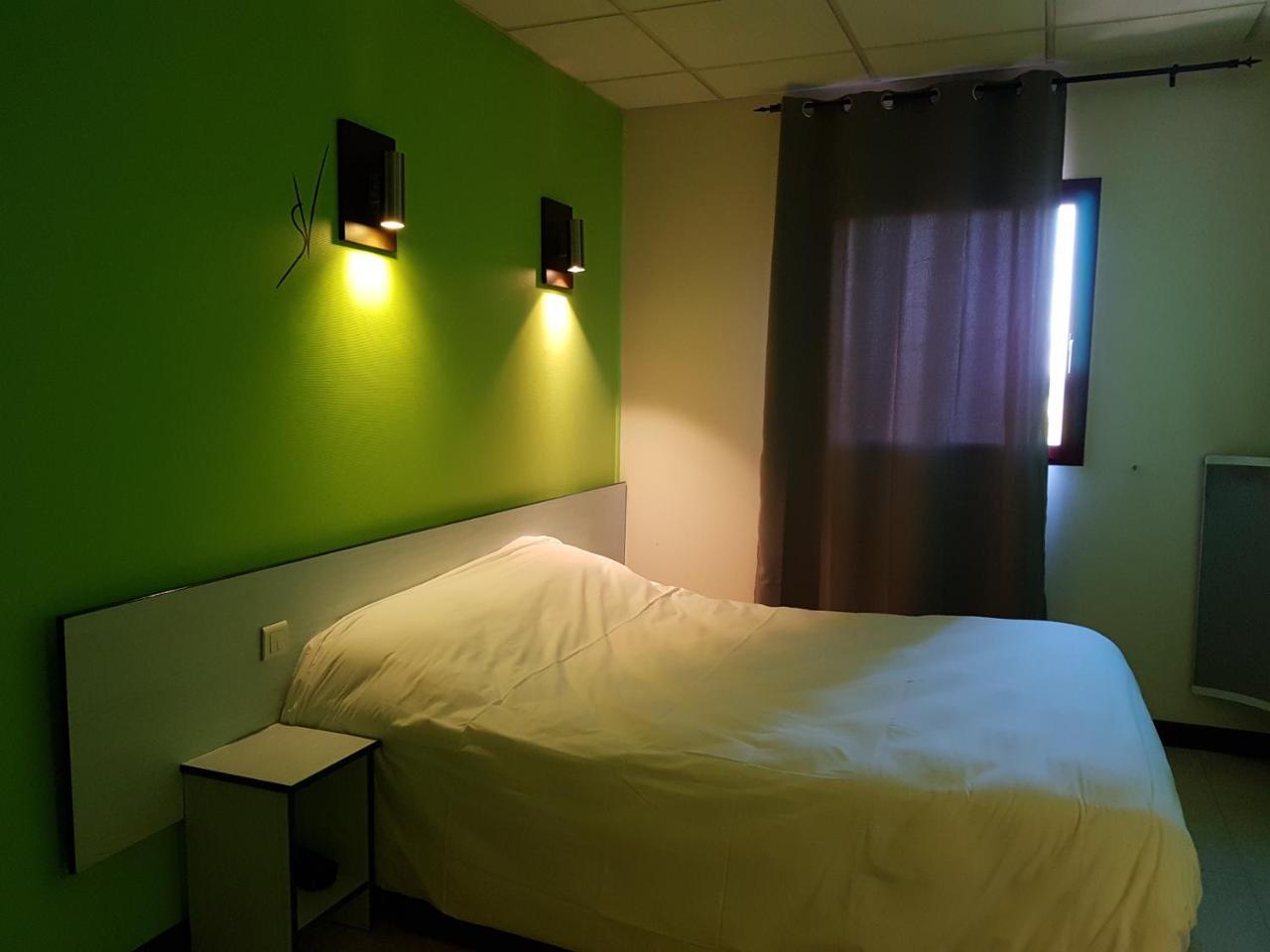 Hotel Le Saint Vincent Lyon Sud Vourles Exterior foto